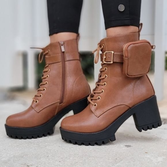 Tan Women's Lug Sole Ankle Lace Up Heeled Ankle Boots w Pouch - Picture 2 of 6